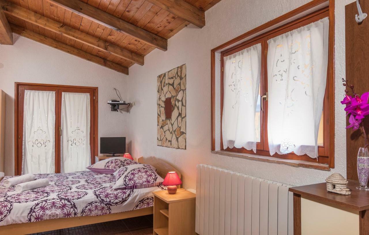 Apartmani Zikovic Пореч Экстерьер фото
